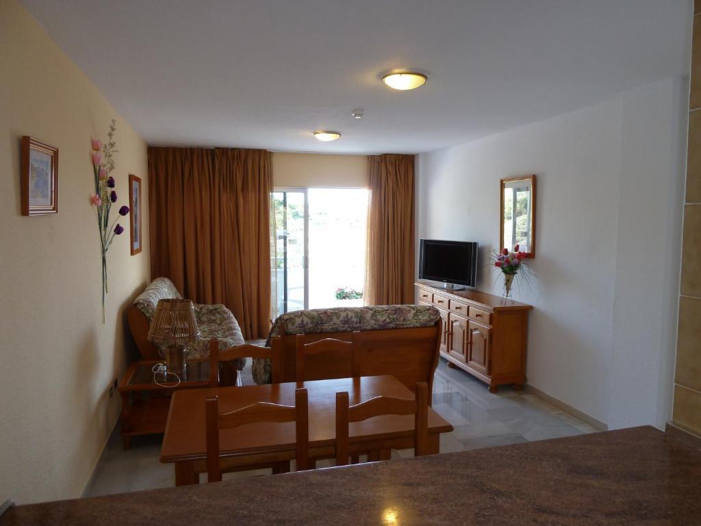 Florida Park Club (Adults Only) Appartement Costa Adeje  Buitenkant foto