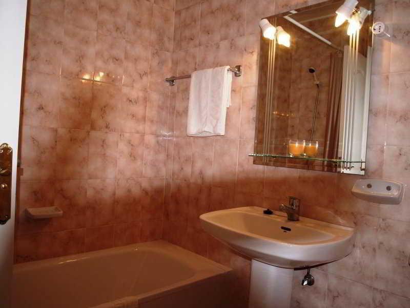 Florida Park Club (Adults Only) Appartement Costa Adeje  Buitenkant foto